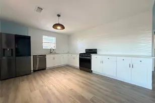1006 Redfish St, Bayou Vista, TX 77563 - Photo 16
