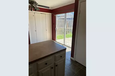9339 Westwood Village Drive, Houston, TX 77036 - Photo 8
