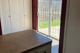 9339 Westwood Village Dr, Houston, TX 77036 - Photo 8