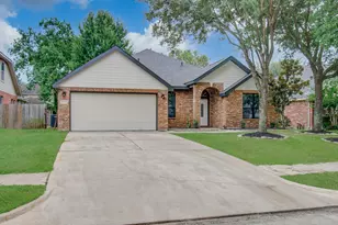 14414 Castle Cove Ln, Houston, TX 77044 - Photo 2