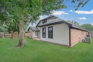 14414 Castle Cove Ln, Houston, TX 77044 - Photo 34