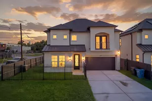 1703 Wipprecht St, Houston, TX 77020 - Photo 1