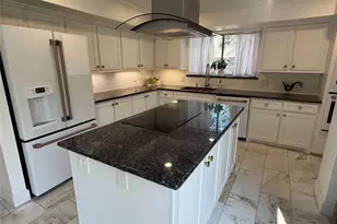 1602 Big Lake Dr, Houston, TX 77077 - Photo 6