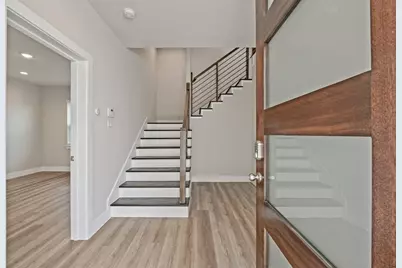 9016 Lonestar Creekbend Lane, Houston, TX 77080 - Photo 2