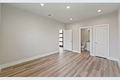 9016 Lonestar Creekbend Lane, Houston, TX 77080 - Photo 8