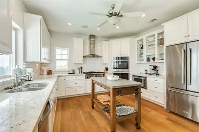 9680 Airways Lane, Galveston, TX 77554 - Photo 28