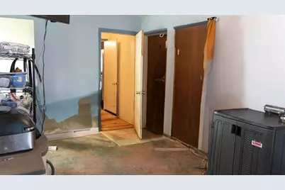 325 Pine Harbor Drive, Onalaska, TX 77360 - Photo 10