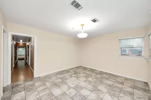 10318 Knoboak Dr, Houston, TX 77043 - Photo 14