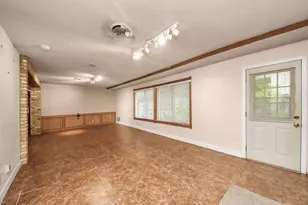 10318 Knoboak Dr, Houston, TX 77043 - Photo 10