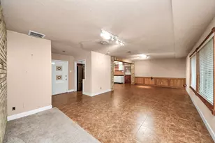 10318 Knoboak Dr, Houston, TX 77043 - Photo 6