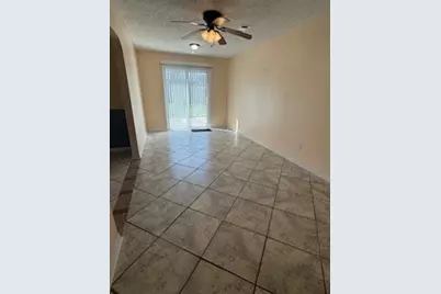 119 Anna Street, Tomball, TX 77375 - Photo 2