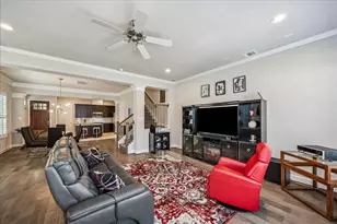 832B W 26th St, Houston, TX 77008 - Photo 8