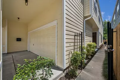 832B W 26th Street, Houston, TX 77008 - Photo 16