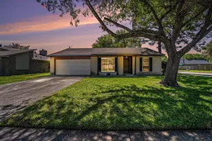 454 Buoy Rd, Houston, TX 77598 - Photo 1