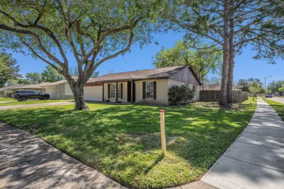 454 Buoy Road, Houston, TX 77598 - Photo 2