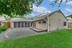 12239 Briar Forest Dr, Houston, TX 77077 - Photo 36