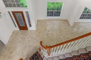 1615 Monvale Ln, Sugar Land, TX 77479 - Photo 2