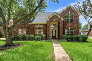 1615 Monvale Ln, Sugar Land, TX 77479 - Photo 1