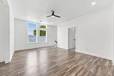 8726 Scott Street #B, Houston, TX 77051 - Photo 10