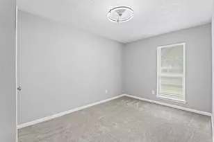 12206 Flushing Meadows Dr, Houston, TX 77089 - Photo 10