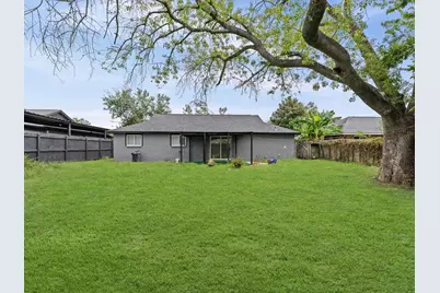 12206 Flushing Meadows Drive, Houston, TX 77089 - Photo 20