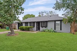 12206 Flushing Meadows Dr, Houston, TX 77089 - Photo 2