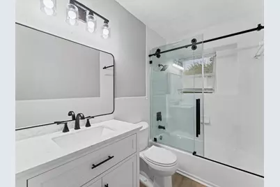 12206 Flushing Meadows Drive, Houston, TX 77089 - Photo 14
