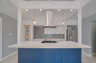 228 Barracuda St, Bayou Vista, TX 77563 - Photo 6