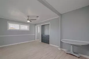 228 Barracuda St, Bayou Vista, TX 77563 - Photo 14