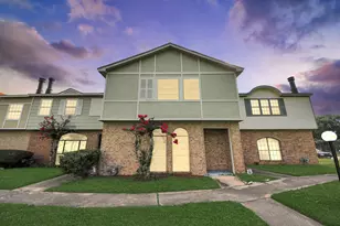 6470 Creekbend Dr, Houston, TX 77096 - Photo 2