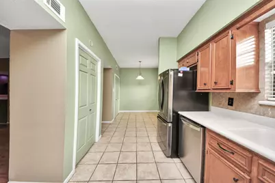 6470 Creekbend Drive, Houston, TX 77096 - Photo 20
