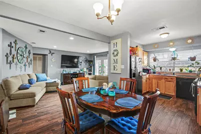 700 N Plantation Drive, Angleton, TX 77515 - Photo 8