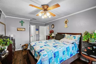 700 N Plantation Drive, Angleton, TX 77515 - Photo 14