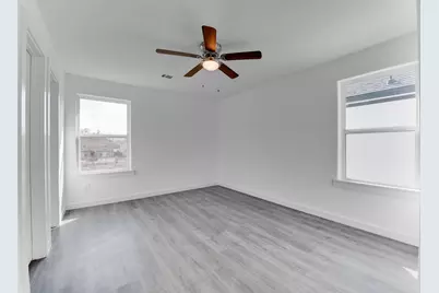 8126 Sterlingshire Street #A, Houston, TX 77078 - Photo 16