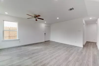 8126 Sterlingshire Street #A, Houston, TX 77078 - Photo 6