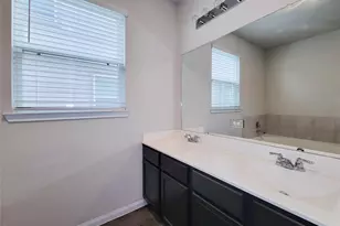 4918 Purple Wisteria Ln, Spring, TX 77373 - Photo 10
