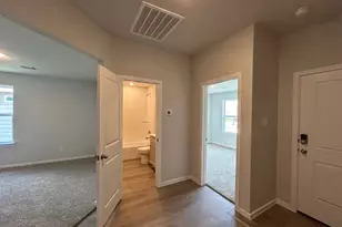 301 Doss Dr, Rockdale, TX 76567 - Photo 4