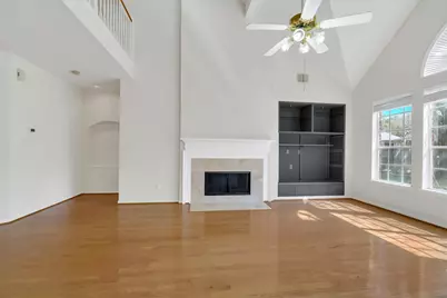 9423 Walnut Brook Court, Houston, TX 77040 - Photo 6