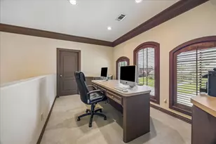 3715 Elmora St, Southside Place, TX 77005 - Photo 38