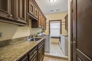 3715 Elmora St, Southside Place, TX 77005 - Photo 42