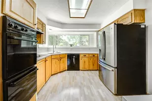 12327 Meadow Hollow Dr, Meadows Place, TX 77477 - Photo 14