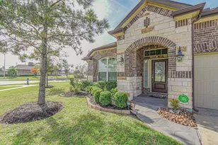 9403 Briscoe Bend Ln, Cypress, TX 77433 - Photo 2