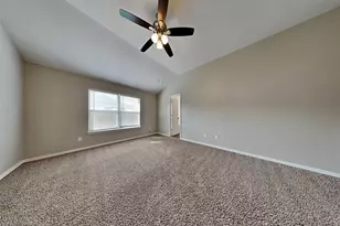 10218 Black Forest Ct, Conroe, TX 77385 - Photo 8