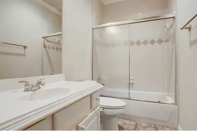2822 Briarhurst Park Park, Houston, TX 77057 - Photo 18