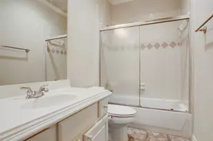 2822 Briarhurst Park Park, Houston, TX 77057 - Photo 18