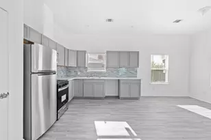 4620 N Railroad Ave, Hitchcock, TX 77563 - Photo 16