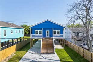 4620 N Railroad Ave, Hitchcock, TX 77563 - Photo 2