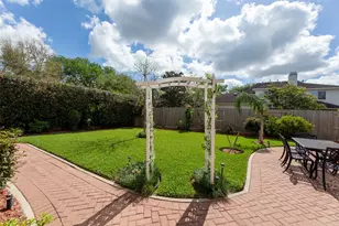 2407 Royal Palm Ct, League City, TX 77573 - Photo 38