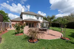 2407 Royal Palm Ct, League City, TX 77573 - Photo 4