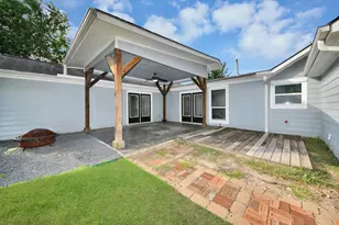 1108 Wakefield Dr, Houston, TX 77018 - Photo 2